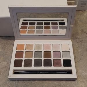Beautycounter Necessary Neutrals Eyeshadow